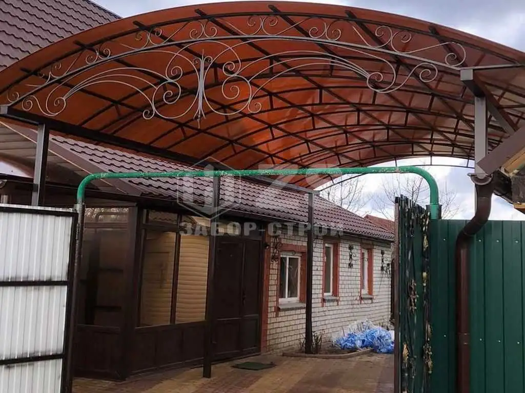 Навес из сотового поликарбоната пример 1 Навес из сотового поликарбоната пример 1